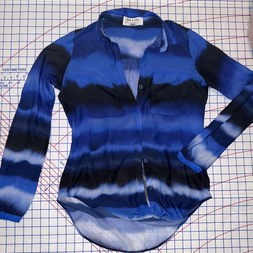 Cloth & Stone Blue and Black Casual Button Down Shirt